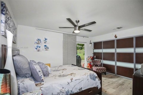 Touwnhouse à vendre à Miami, Floride: 2 chambres, 91.6 m2 № 1997859 - photo 22