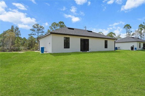 Casa en venta en Lehigh Acres, Florida, 3 dormitorios, 110.37 m2 № 1707604 - foto 27