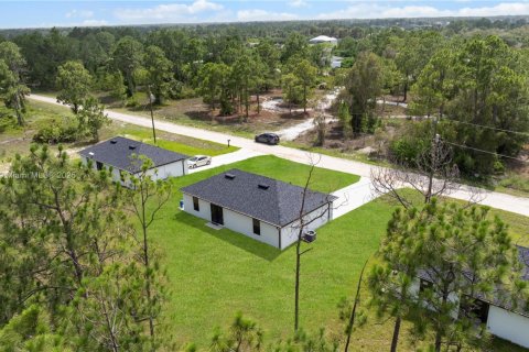 Casa en venta en Lehigh Acres, Florida, 3 dormitorios, 110.37 m2 № 1707604 - foto 28