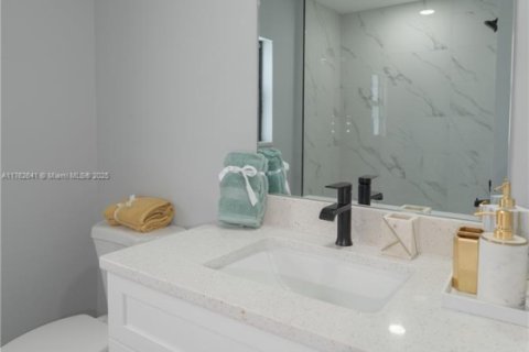 Casa en venta en Lehigh Acres, Florida, 3 dormitorios, 110.37 m2 № 1707604 - foto 23