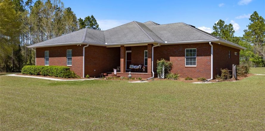 Casa en Chiefland, Florida 3 dormitorios, 167.78 m2 № 1675220