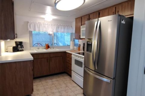 House in Holiday, Florida 2 bedrooms, 119.75 sq.m. № 2231784 - photo 4