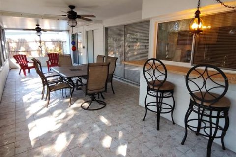 House in Holiday, Florida 2 bedrooms, 119.75 sq.m. № 2231784 - photo 11