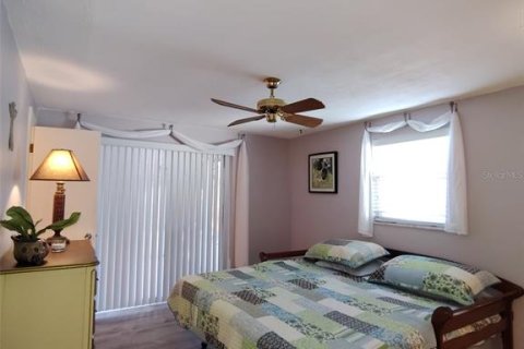 House in Holiday, Florida 2 bedrooms, 119.75 sq.m. № 2231784 - photo 7