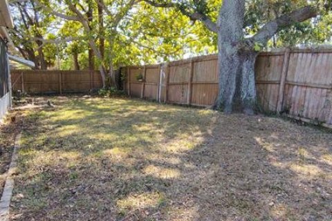 House in Holiday, Florida 2 bedrooms, 119.75 sq.m. № 2231784 - photo 14