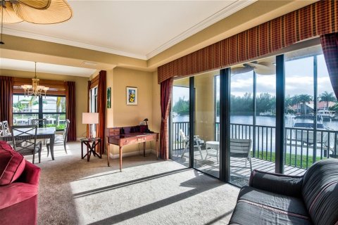 Condominio en alquiler en Punta Gorda, Florida, 2 dormitorios, 171.96 m2 № 248661 - foto 4