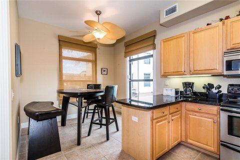 Condominio en alquiler en Punta Gorda, Florida, 2 dormitorios, 171.96 m2 № 248661 - foto 17