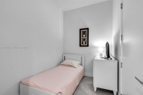 Condo in Sunny Isles Beach, Florida, 3 bedrooms  № 1997856 - photo 26