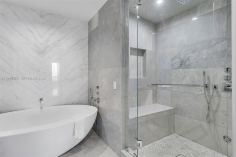 Condo in Sunny Isles Beach, Florida, 3 bedrooms  № 1997856 - photo 18