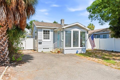 Villa ou maison à vendre à Saint Petersburg, Floride: 2 chambres, 65.4 m2 № 2151580 - photo 2