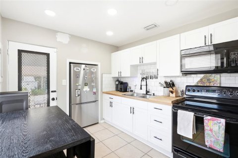 Villa ou maison à vendre à Saint Petersburg, Floride: 2 chambres, 65.4 m2 № 2151580 - photo 16