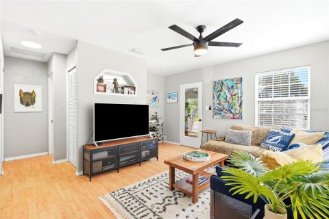 Villa ou maison à vendre à Saint Petersburg, Floride: 2 chambres, 65.4 m2 № 2151580 - photo 10