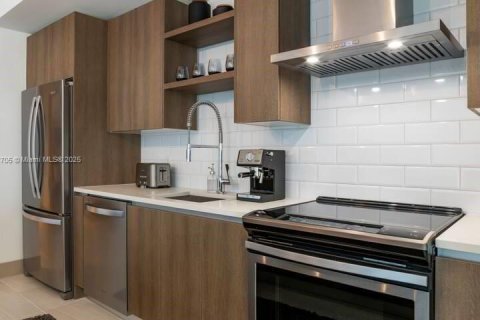 Apartment in Miami, Florida 2 bedrooms, 123 sq.m. № 1850432 - photo 6