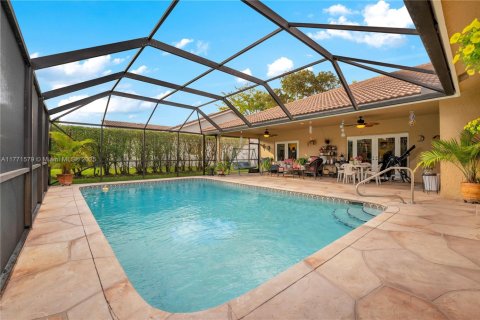 House in Coral Springs, Florida 4 bedrooms, 243.4 sq.m. № 1705401 - photo 28