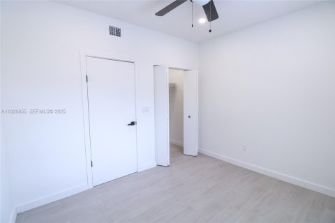 Apartment in Miami, Florida 2 bedrooms, 76.64 sq.m. № 1988830 - photo 8