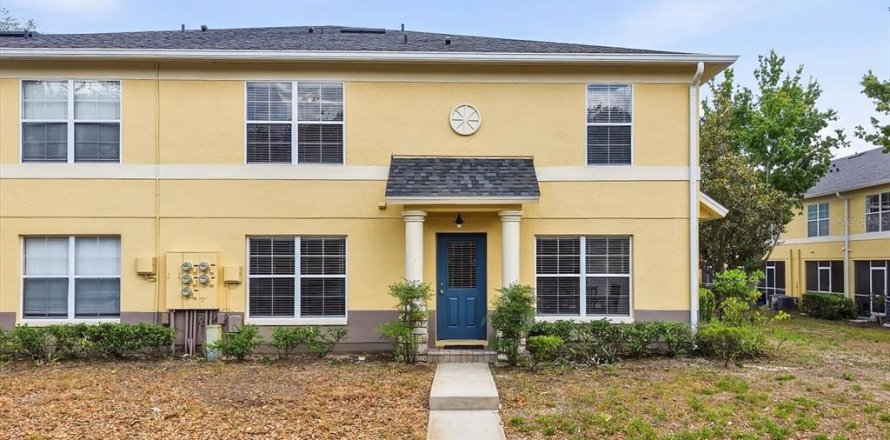 Townhouse in Valrico, Florida 3 bedrooms, 130.81 sq.m. № 2151795