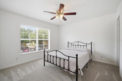 Townhouse in Valrico, Florida 3 bedrooms, 130.81 sq.m. № 2151795 - photo 5