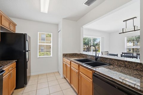 Townhouse in Valrico, Florida 3 bedrooms, 130.81 sq.m. № 2151795 - photo 17