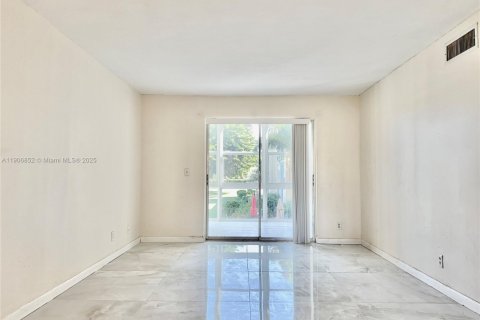 Copropriété à vendre à Boynton Beach, Floride: 1 chambre, 70.05 m2 № 1963787 - photo 6