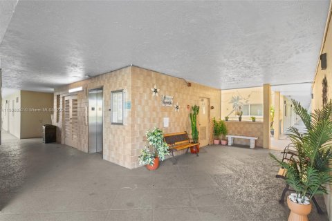 Copropriété à vendre à Boynton Beach, Floride: 1 chambre, 70.05 m2 № 1963787 - photo 20