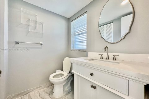 Copropriété à vendre à Boynton Beach, Floride: 1 chambre, 70.05 m2 № 1963787 - photo 4