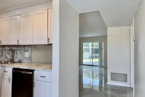 Copropriété à vendre à Boynton Beach, Floride: 1 chambre, 70.05 m2 № 1963787 - photo 3