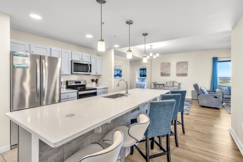 Copropriété à vendre à Panama City Beach, Floride: 3 chambres, 167.13 m2 № 558704 - photo 1