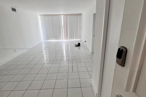 Condo à Miami Beach, Floride, 2 chambres  № 1983765