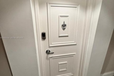 Copropriété à louer à Miami Beach, Floride: 2 chambres, 96.62 m2 № 1983765 - photo 4