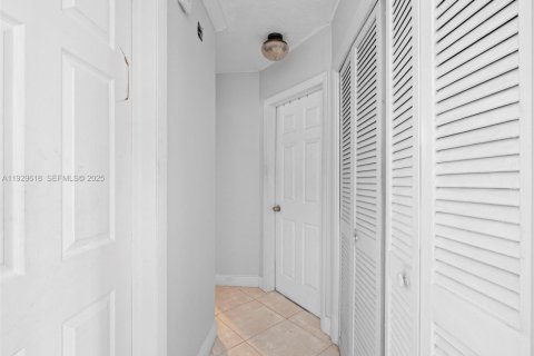 Купить виллу или дом в Плантация, Флорида 3 спальни, 136.85м2, № 1988486 - фото 20