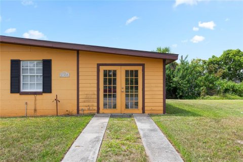 House in Port Charlotte, Florida 3 bedrooms, 102.19 sq.m. № 1854241 - photo 24