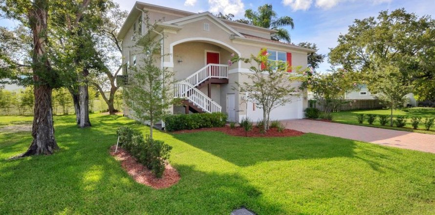 Villa ou maison à Tampa, Floride 4 chambres, 209.87 m2 № 2388647