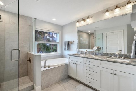Villa ou maison à vendre à Tampa, Floride: 4 chambres, 209.87 m2 № 2388647 - photo 25