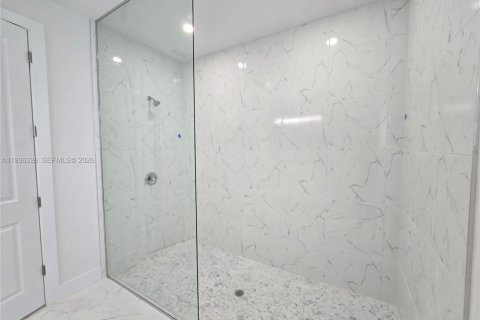 Villa ou maison à vendre à Lehigh Acres, Floride: 3 chambres, 145.11 m2 № 1999254 - photo 15