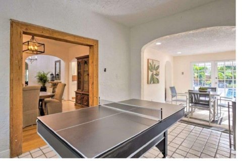 House in Boynton Beach, Florida 3 bedrooms, 381.27 sq.m. № 2169726 - photo 13
