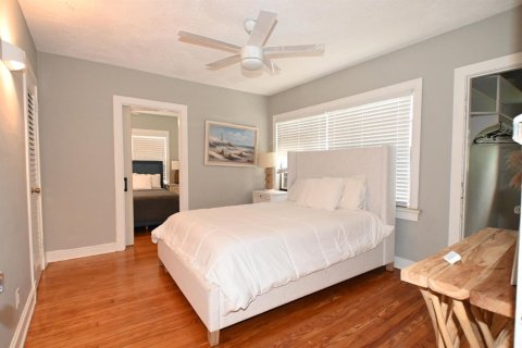 House in Boynton Beach, Florida 3 bedrooms, 381.27 sq.m. № 2169726 - photo 4