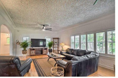 House in Boynton Beach, Florida 3 bedrooms, 381.27 sq.m. № 2169726 - photo 14