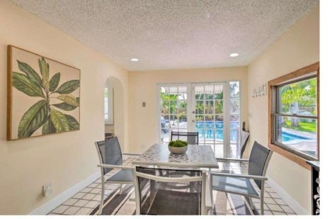 House in Boynton Beach, Florida 3 bedrooms, 381.27 sq.m. № 2169726 - photo 27