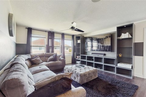 Casa en venta en Orlando, Florida, 4 dormitorios, 379.41 m2 № 1735526 - foto 27