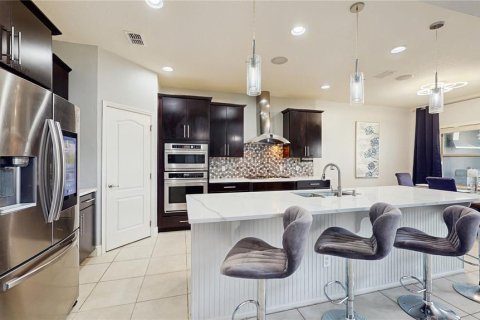 Casa en venta en Orlando, Florida, 4 dormitorios, 379.41 m2 № 1735526 - foto 16