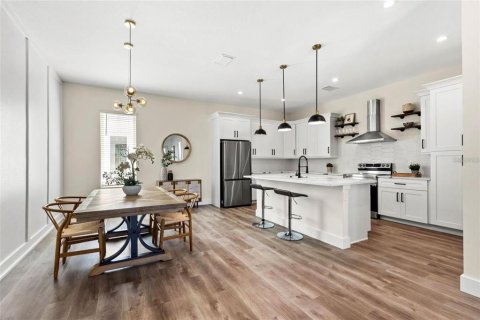 Townhouse in Tampa, Florida 3 bedrooms, 210.33 sq.m. № 1681610 - photo 5