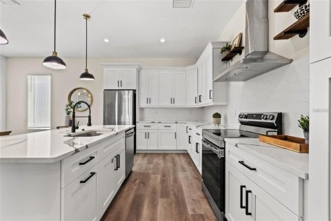 Townhouse in Tampa, Florida 3 bedrooms, 210.33 sq.m. № 1681610 - photo 7
