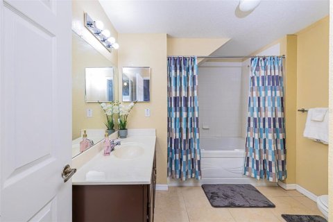 Adosado en venta en Kissimmee, Florida, 4 dormitorios, 136.57 m2 № 2214501 - foto 12