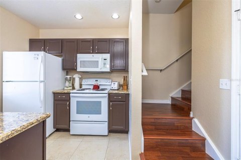 Adosado en venta en Kissimmee, Florida, 4 dormitorios, 136.57 m2 № 2214501 - foto 9