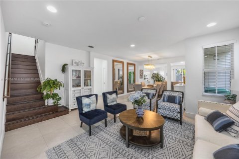 Villa ou maison à vendre à Doral, Floride: 5 chambres, 293.57 m2 № 1956812 - photo 16