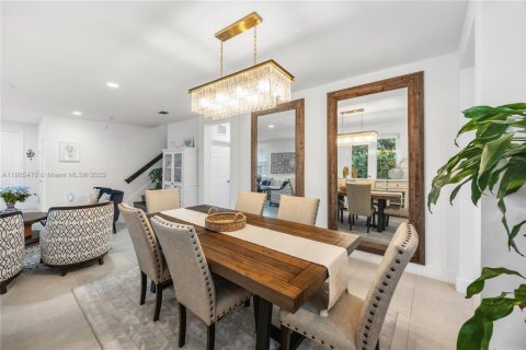 Villa ou maison à vendre à Doral, Floride: 5 chambres, 293.57 m2 № 1956812 - photo 22