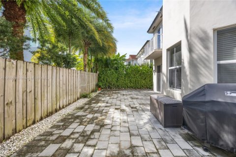 Villa ou maison à vendre à Doral, Floride: 5 chambres, 293.57 m2 № 1956812 - photo 10