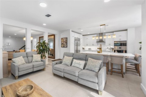 Villa ou maison à vendre à Doral, Floride: 5 chambres, 293.57 m2 № 1956812 - photo 20