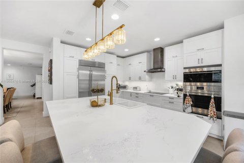 Villa ou maison à vendre à Doral, Floride: 5 chambres, 293.57 m2 № 1956812 - photo 29