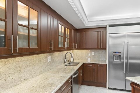 Condo in North Palm Beach, Florida, 2 bedrooms  № 2146944 - photo 14